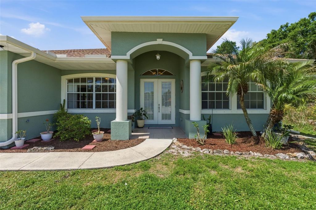 Image 4 of property listing at 5075 DELIGHT AVE, North Port, FL 34288