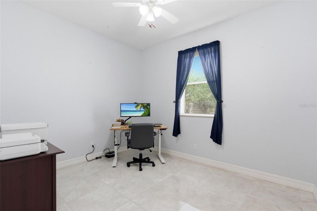 Image 36 of property listing at 5075 DELIGHT AVE, North Port, FL 34288