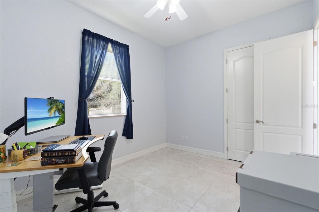 Image 37 of property listing at 5075 DELIGHT AVE, North Port, FL 34288