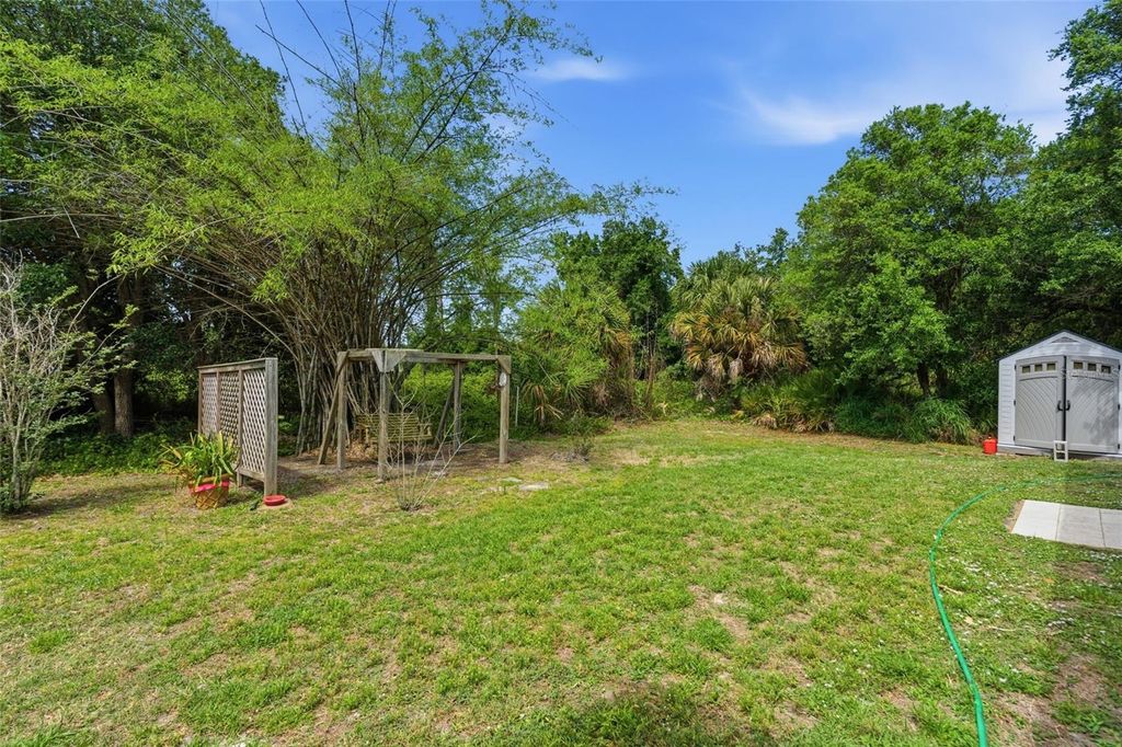 Image 45 of property listing at 5075 DELIGHT AVE, North Port, FL 34288