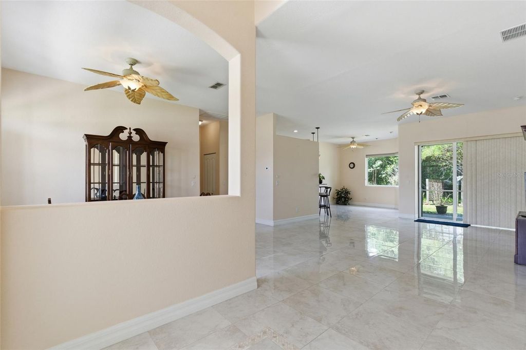 Image 7 of property listing at 5075 DELIGHT AVE, North Port, FL 34288