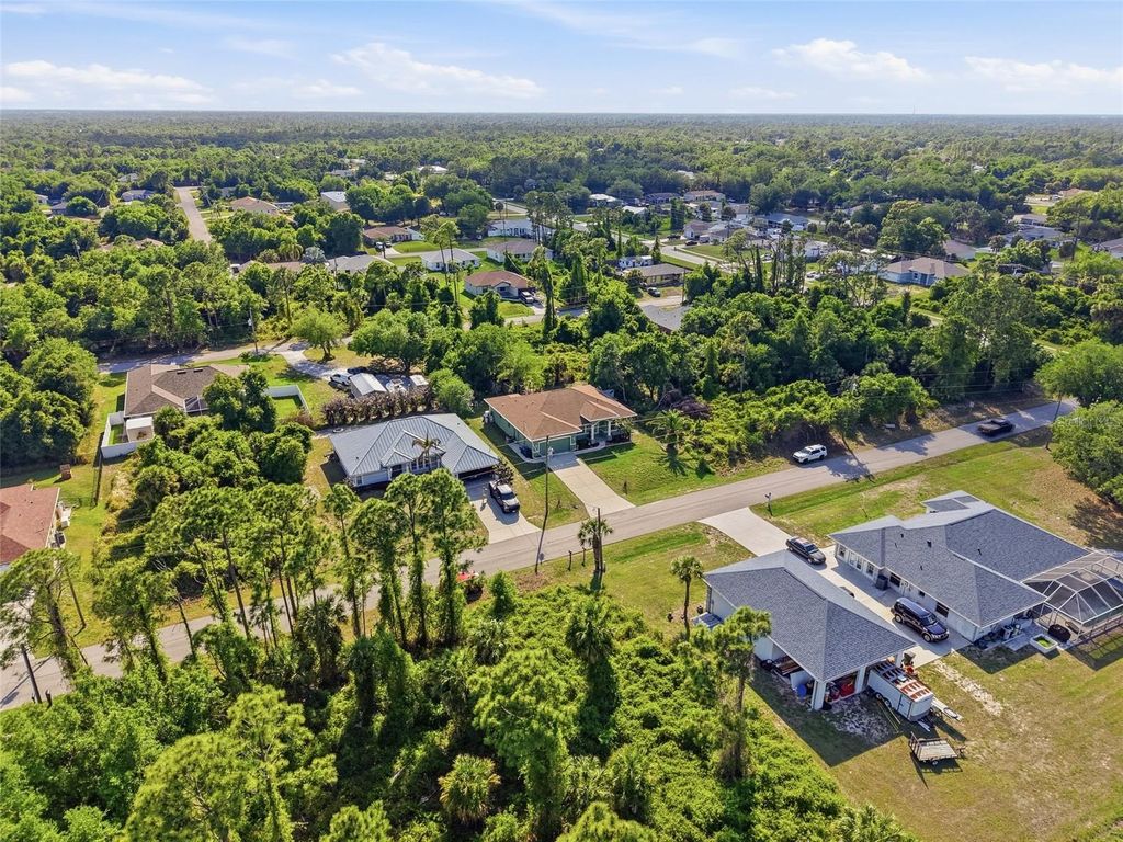 Image 68 of property listing at 5075 DELIGHT AVE, North Port, FL 34288