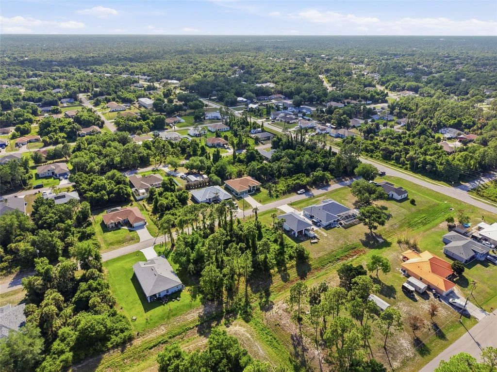 Image 69 of property listing at 5075 DELIGHT AVE, North Port, FL 34288