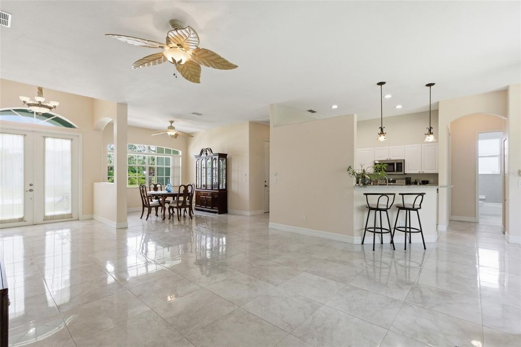 Image 9 of property listing at 5075 DELIGHT AVE, North Port, FL 34288