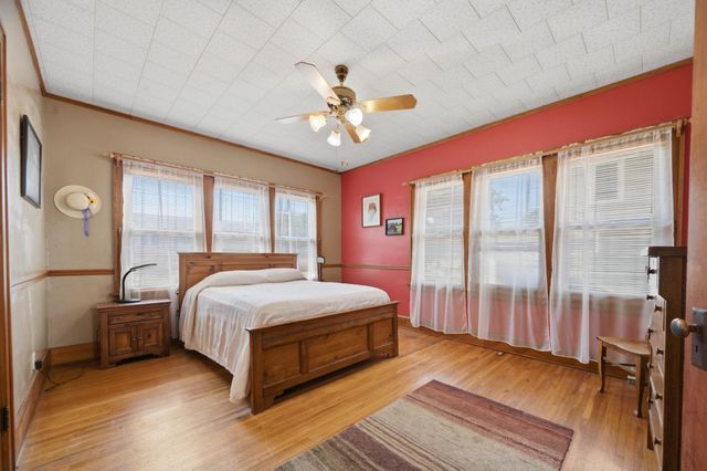 427 S Glenn St, Wichita, KS 67213