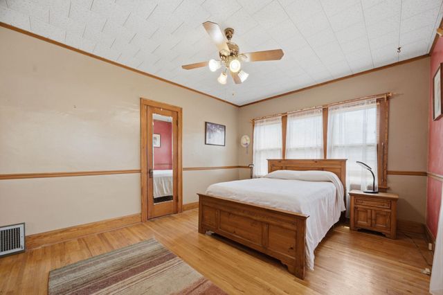 427 S Glenn St, Wichita, KS 67213
