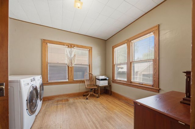 427 S Glenn St, Wichita, KS 67213