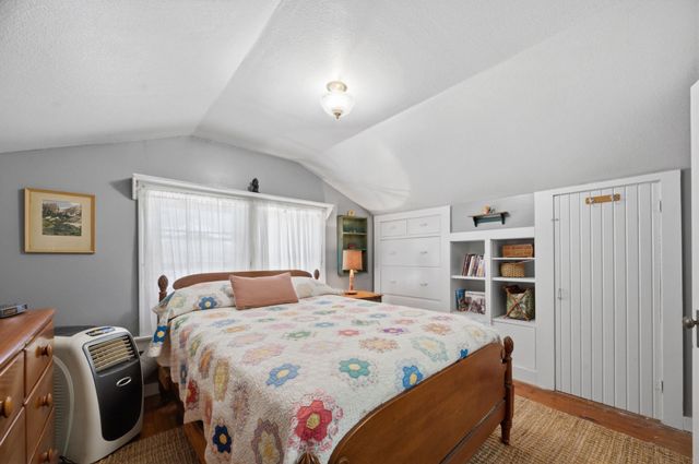 427 S Glenn St, Wichita, KS 67213