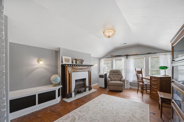 427 S Glenn St, Wichita, KS 67213