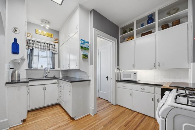 427 S Glenn St, Wichita, KS 67213