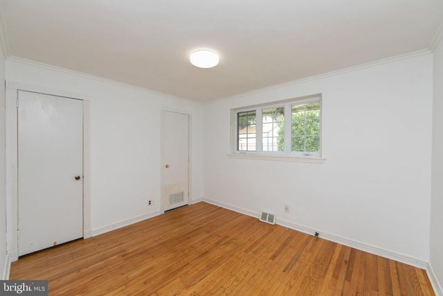 1137 LAKESHORE DR, Haddon Township, NJ 08108