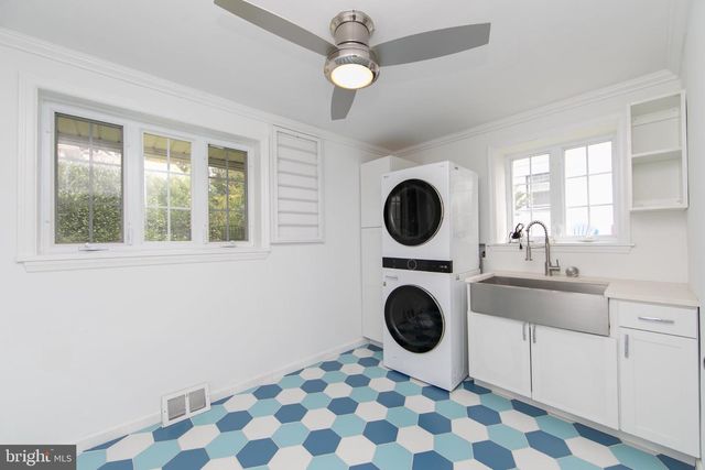 1137 LAKESHORE DR, Haddon Township, NJ 08108