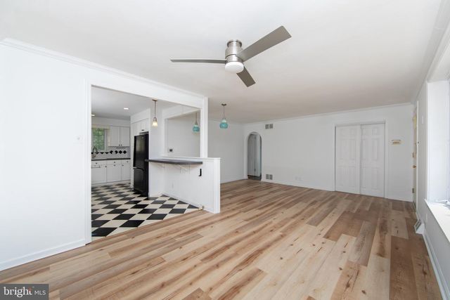 1137 LAKESHORE DR, Haddon Township, NJ 08108