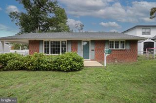 1137 LAKESHORE DR, Haddon Township, NJ 08108