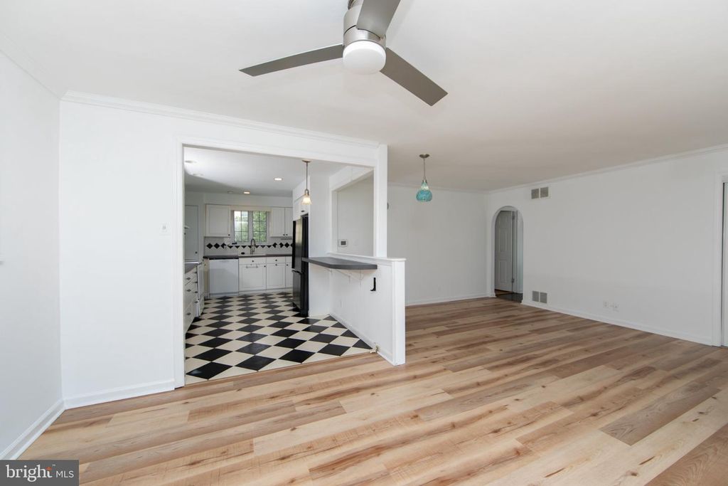 1137 LAKESHORE DR, HADDON TOWNSHIP, NJ 08108 — photo 3