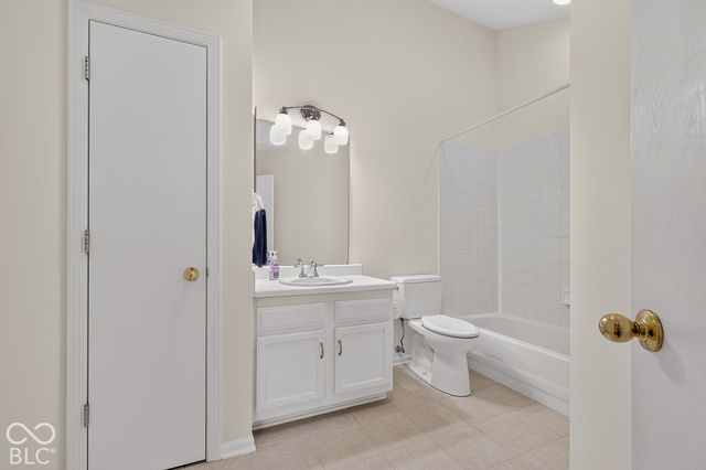 5771 Quail Crossing Drive, Indianapolis, IN 46237
