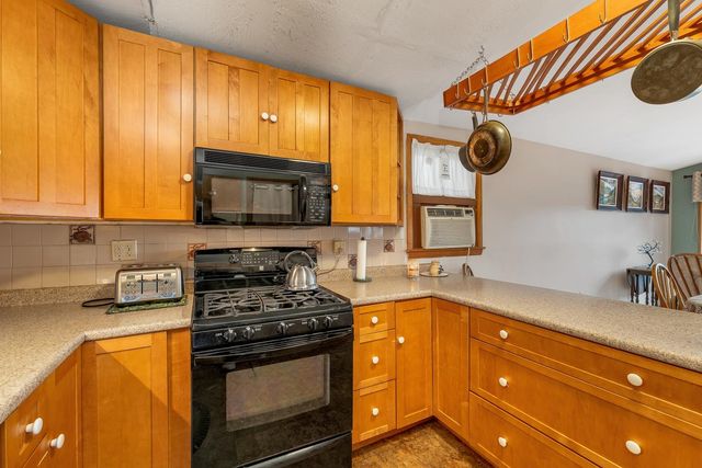 96 Dam Site Road, Barnstead, NH 03225