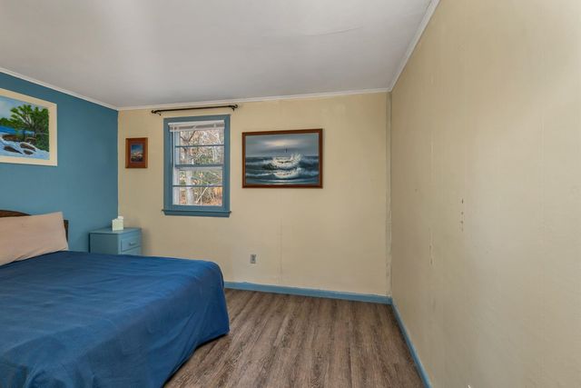 96 Dam Site Road, Barnstead, NH 03225