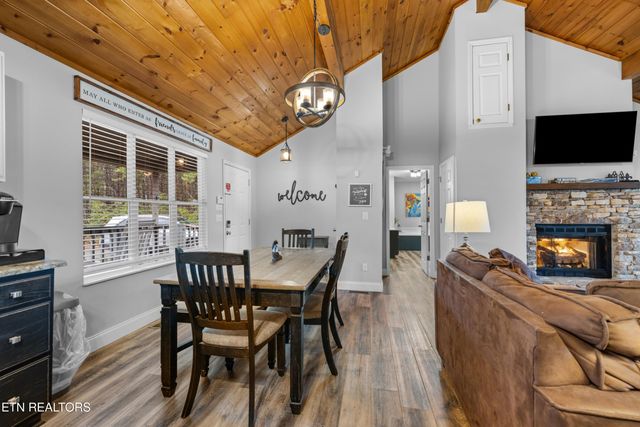 550 Sassafras Tr, Pigeon Forge, TN 37876