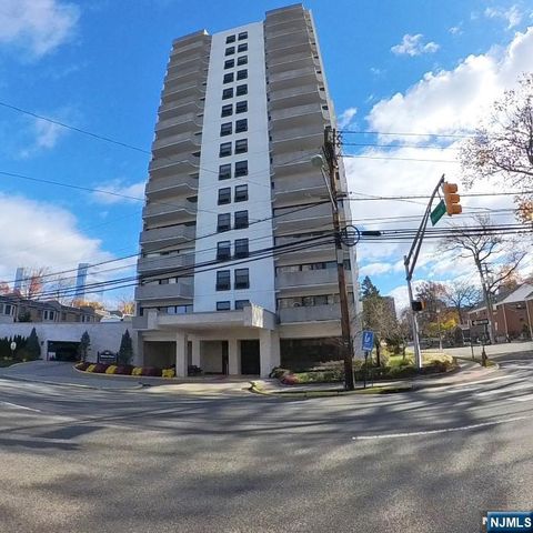 1600 Center Avenue 1D, Fort Lee, NJ 07024