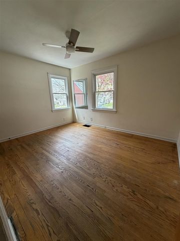 1436 Linwood Street, Grand Rapids, MI 49507