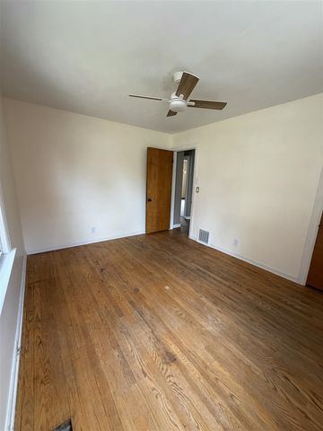 1436 Linwood Street, Grand Rapids, MI 49507