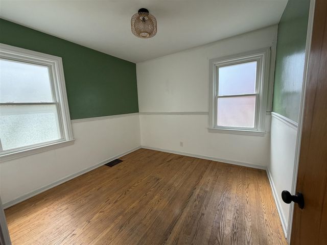 1436 Linwood Street, Grand Rapids, MI 49507