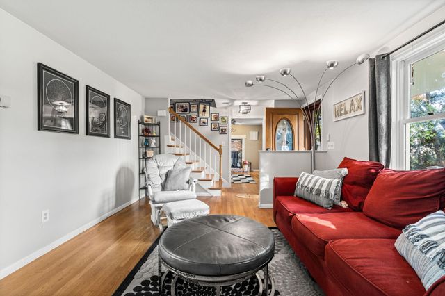 26 Holts Point Road, Hampstead, NH 03841