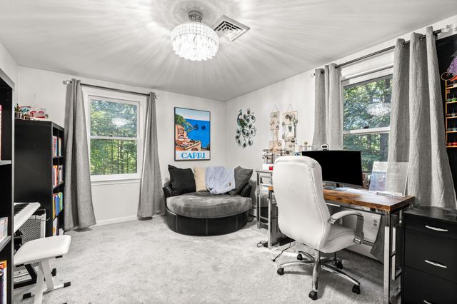 26 Holts Point Road, Hampstead, NH 03841