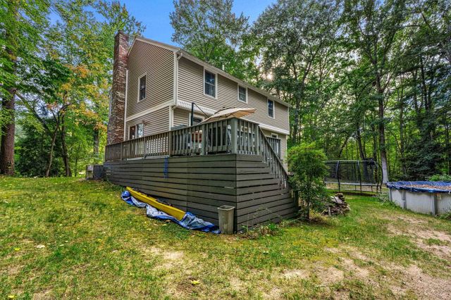 26 Holts Point Road, Hampstead, NH 03841