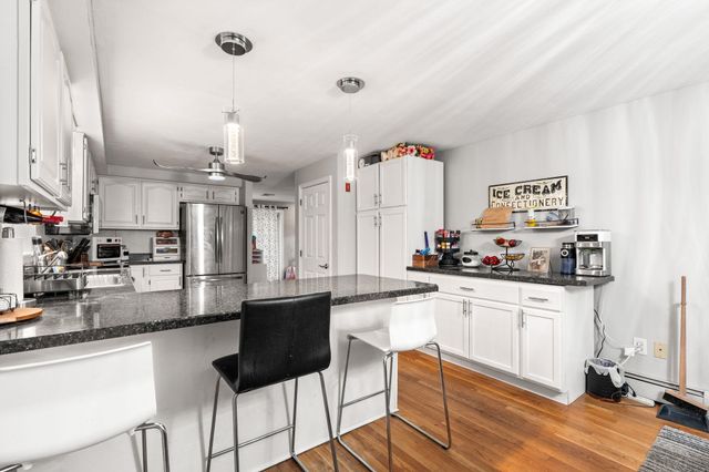 26 Holts Point Road, Hampstead, NH 03841