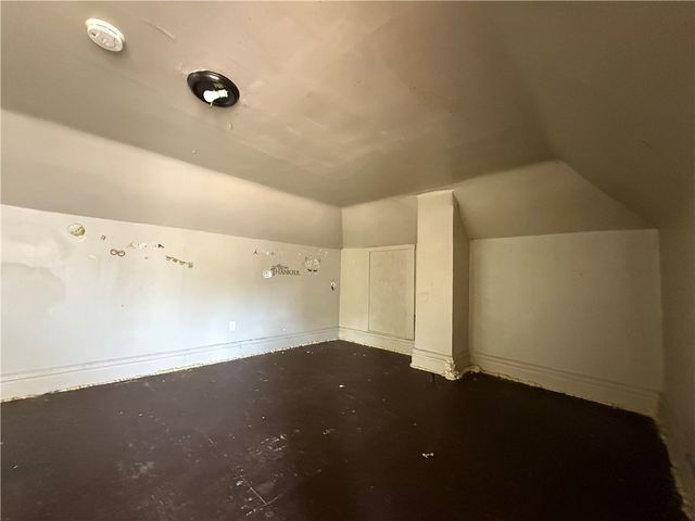 300 Langley Ave, Perry Hilltop, PA 15214