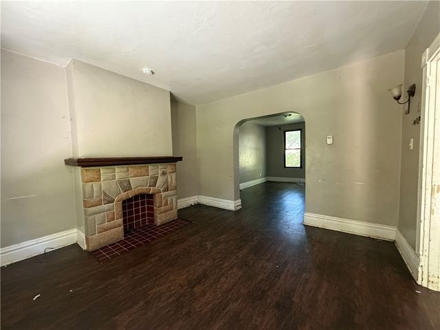 300 Langley Ave, Perry Hilltop, PA 15214