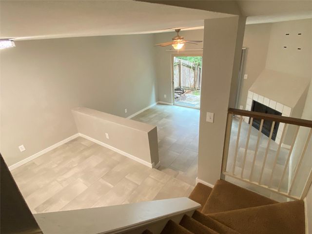 11404 Walnut Ridge DR 9, Austin, TX 78753