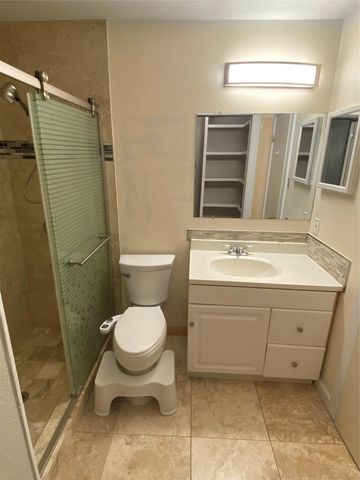 11404 Walnut Ridge DR 9, Austin, TX 78753