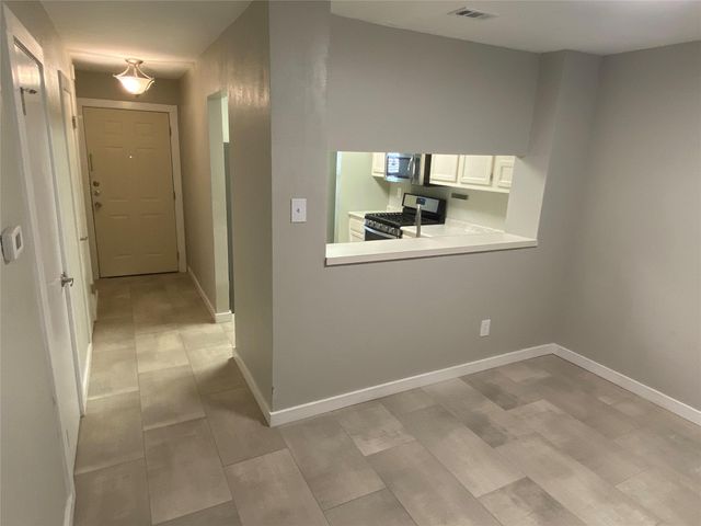 11404 Walnut Ridge DR 9, Austin, TX 78753