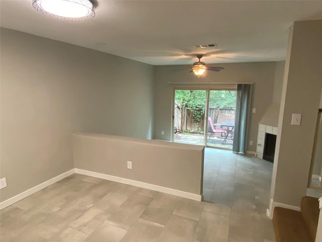 11404 Walnut Ridge DR 9, Austin, TX 78753