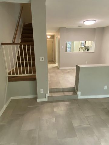 11404 Walnut Ridge DR 9, Austin, TX 78753