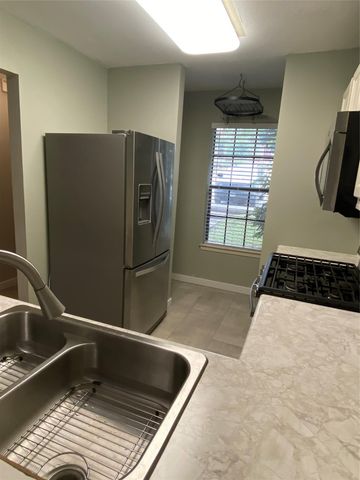 11404 Walnut Ridge DR 9, Austin, TX 78753