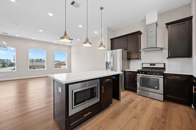 765 Grove Street, Houston, TX 77020