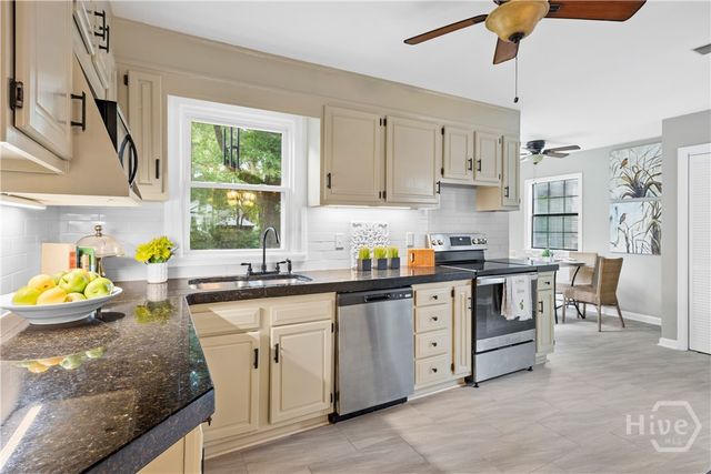 4 Dorothy Drive, Savannah, GA 31406