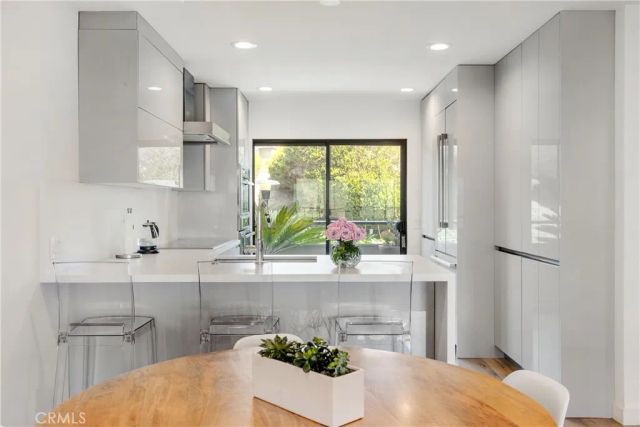 439 Camino De Las Colinas, Redondo Beach, CA 90277