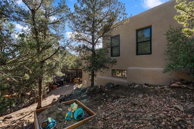 7641 Old Santa Fe Trail, Santa Fe, NM 87505
