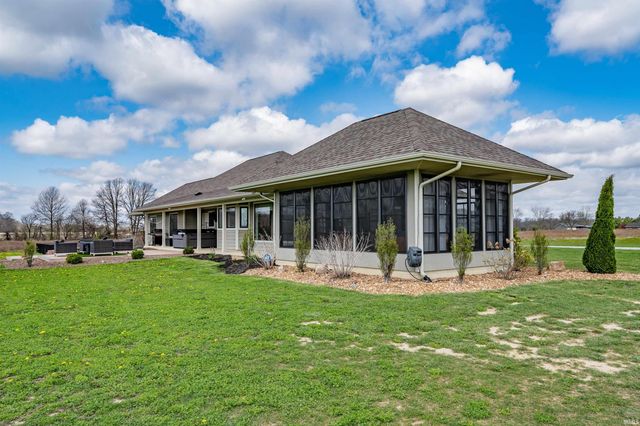 9372 Garman Road, Leo, IN 46765