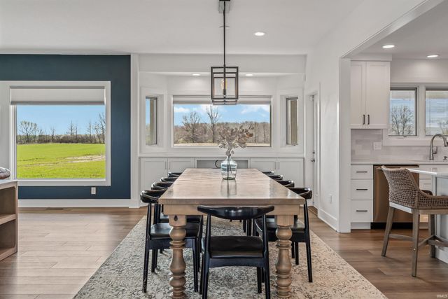 9372 Garman Road, Leo, IN 46765