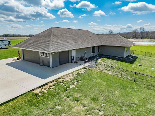 9372 Garman Road, Leo, IN 46765
