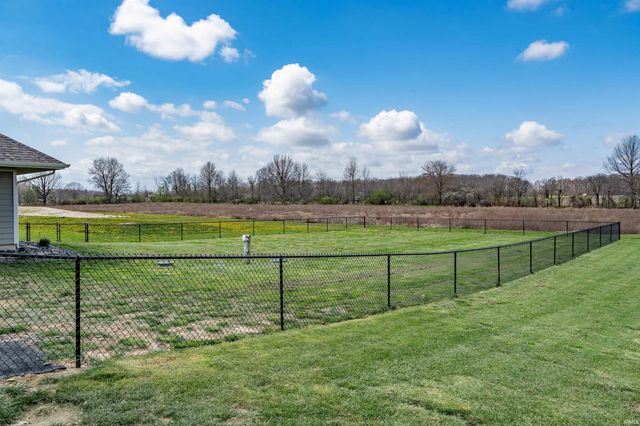 9372 Garman Road, Leo, IN 46765
