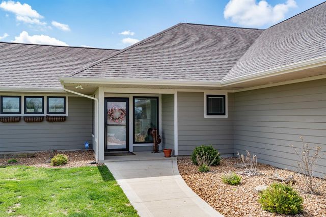 9372 Garman Road, Leo, IN 46765