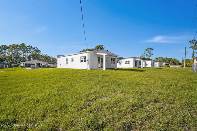 3259 Slama Avenue SE, Palm Bay, FL 32909