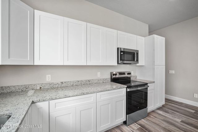 3259 Slama Avenue SE, Palm Bay, FL 32909